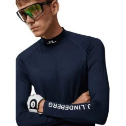 J.Lindeberg J. Lindeberg Aello Soft Compression Golf Top GMJT06624 16 J.Lindeberg J. Lindeberg Aello Soft Compression Golf Top GMJT06624 -Clarkes Golf Store GMJT06624 6855 006 Web 150dpi PhotoRoom 8
