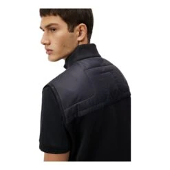 J.Lindeberg Martino Quilt Hybrid Golf Vest GMOW11401 14 J.Lindeberg Martino Quilt Hybrid Golf Vest GMOW11401 -Clarkes Golf Store J Lindeberg Martino Quilt Hybrid Golf Vest GMOW114 13