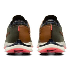 Nike Air Zoom Victory Tour III NRG OC24 Golf Shoes FQ8302 -Clarkes Golf Store imgi 44 847cc609 77c8 49d2 ad25 ae56e28d7f33 8c708cdc b8c3 490b a6e0 97d0c0dd0749 Photoroom