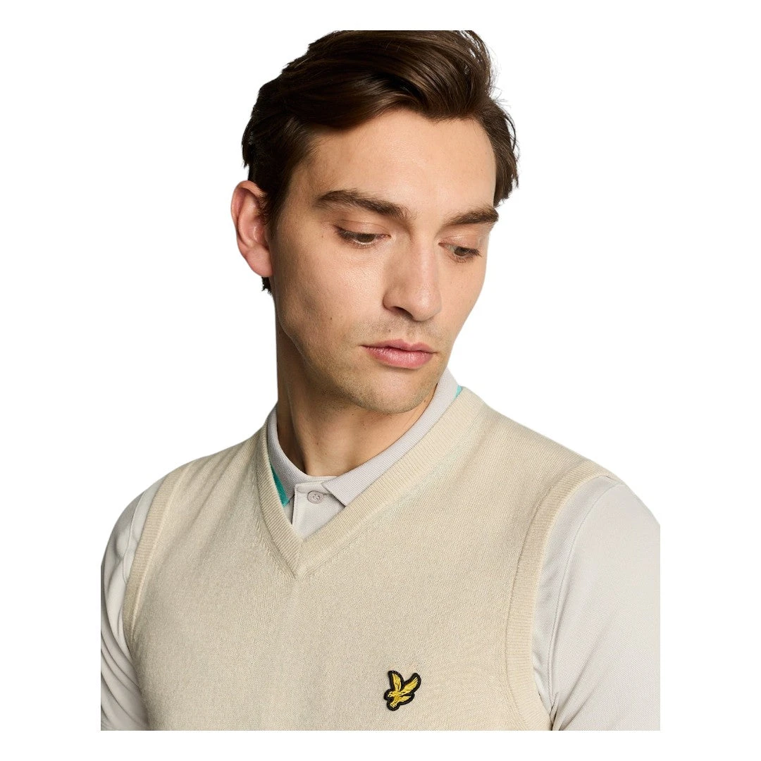 Lyle & Scott Merino Blend Knitted V-Neck Golf Vest KN2260G 8 Lyle & Scott Merino Blend Knitted V-Neck Golf Vest KN2260G - Image 6